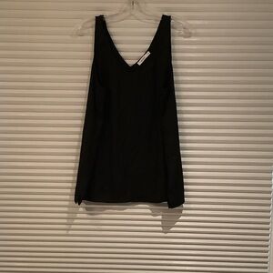 Ricki's Elegant Black V-Neck Top